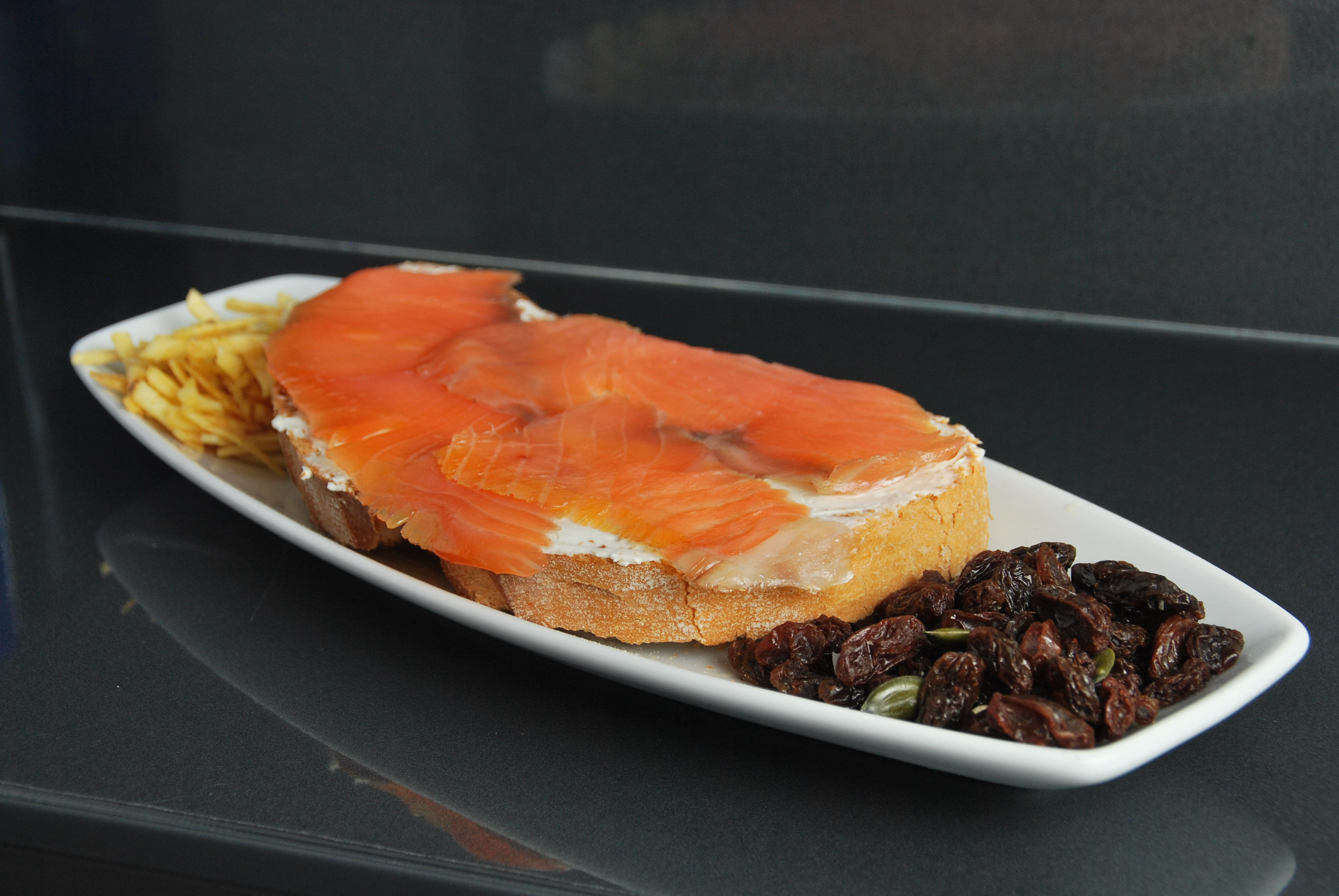 Salmon con philadephia